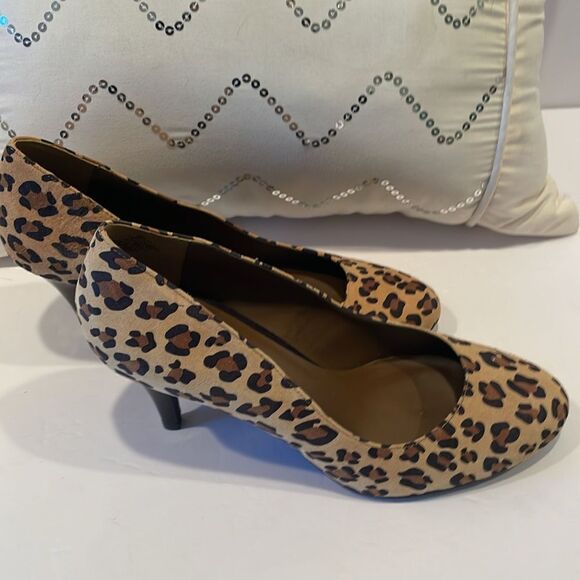 NWOT Liz Claiborne Leopard Print High Heals Size 8 - Picture 4 of 7